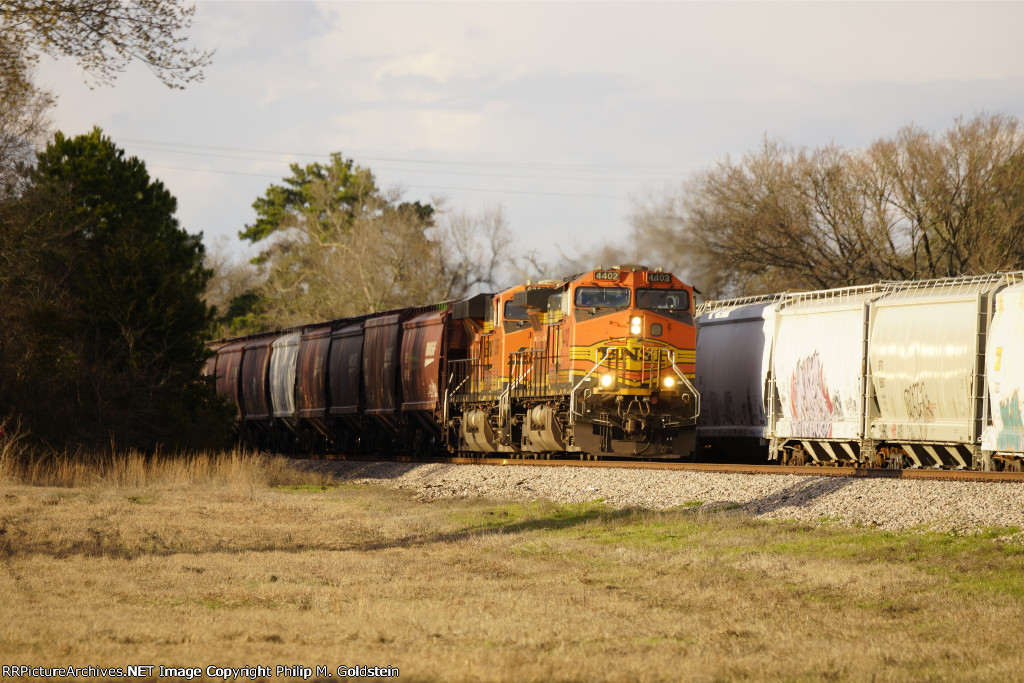 BNSF 4402